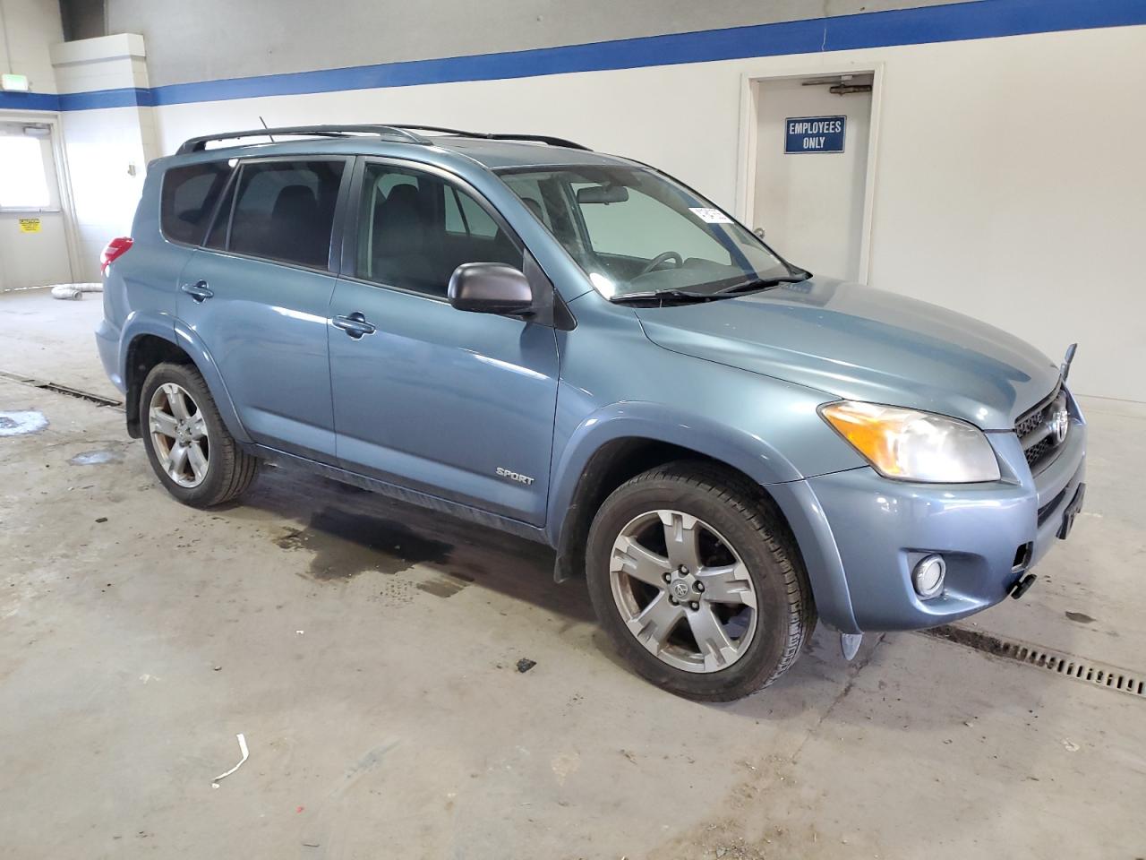 2011 Toyota RAV 4 - Image 4
