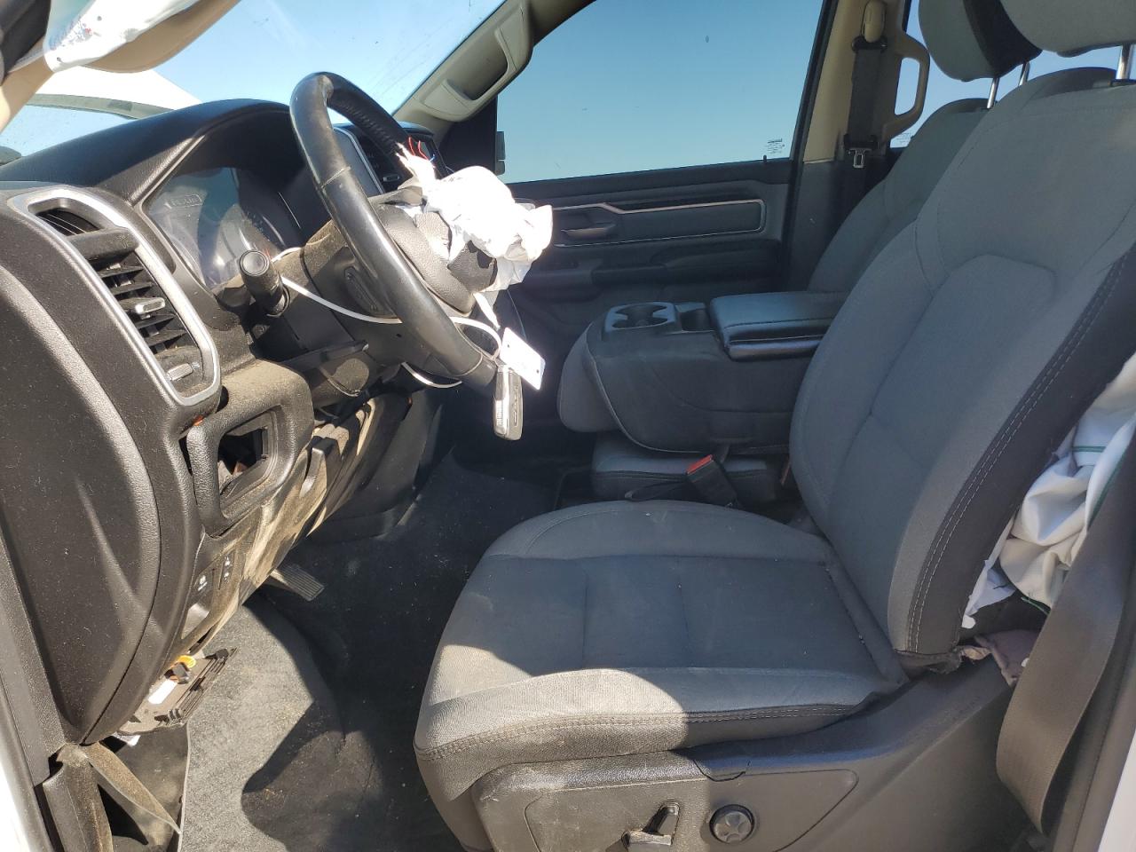 2020 RAM 1500 - Image 7