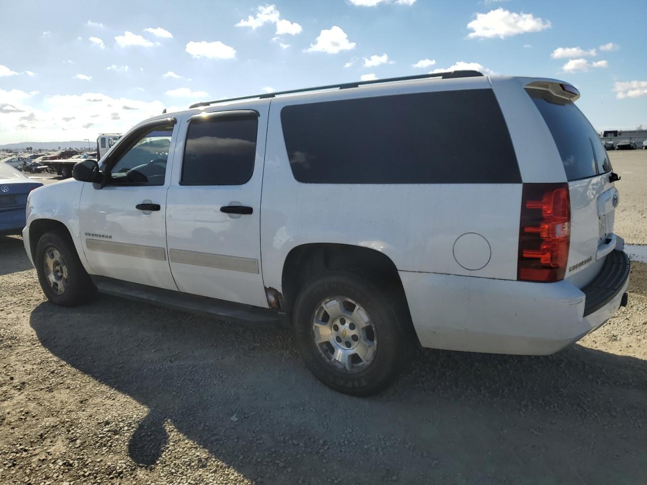 2010 Chevrolet Suburban - Image 2