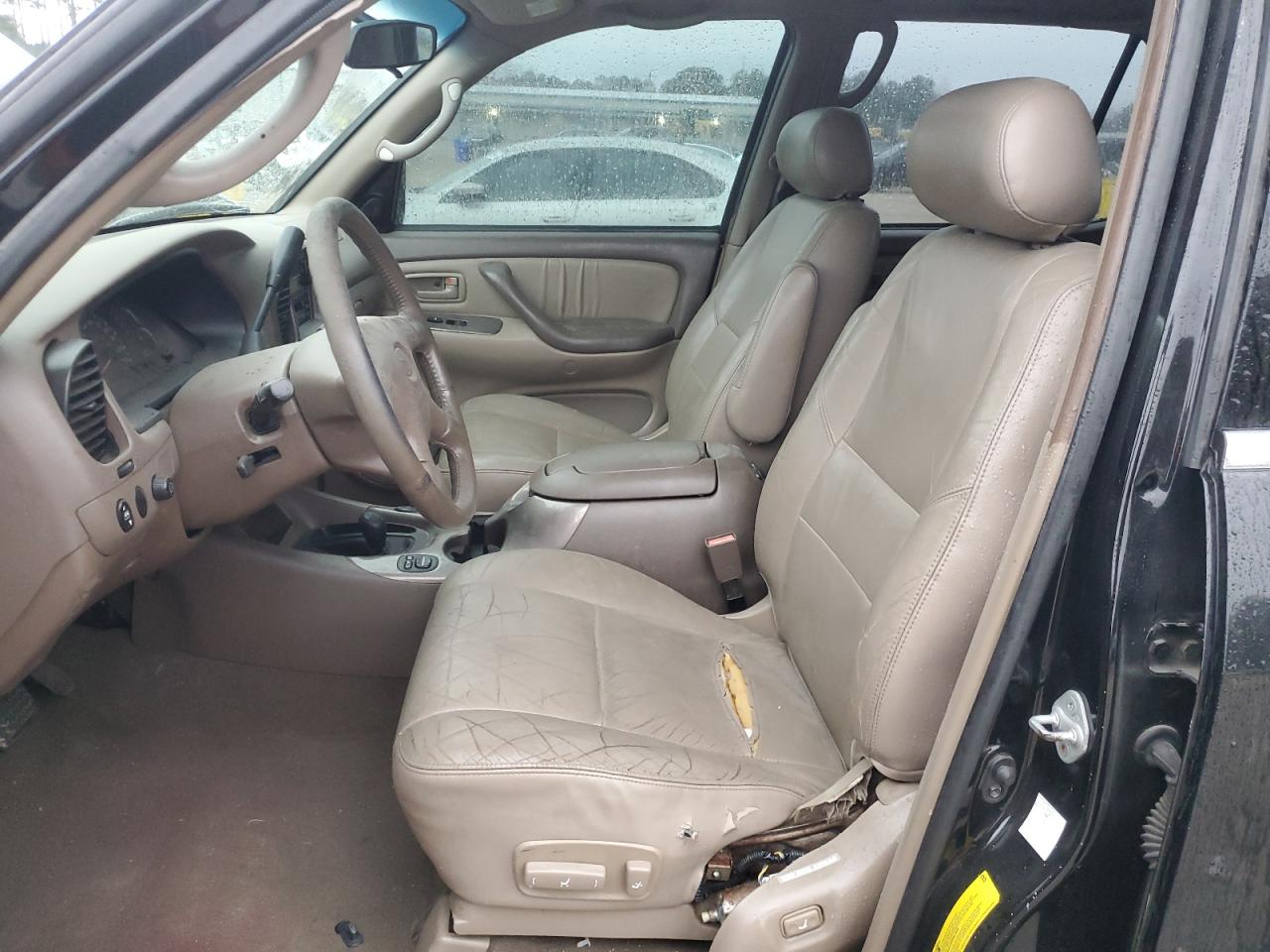 2002 Toyota Sequoia - Image 7