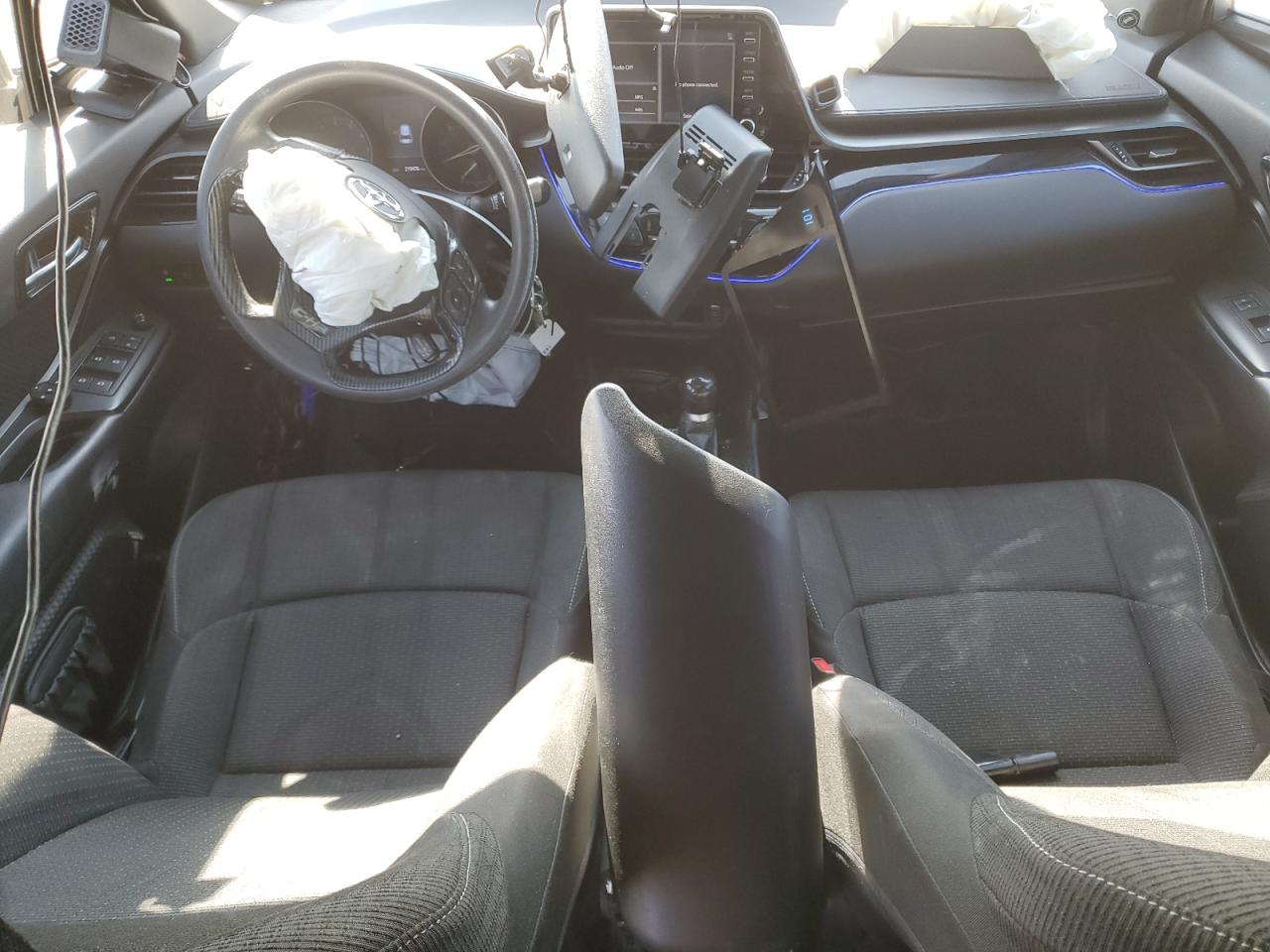 2019 Toyota C-HR - Image 8