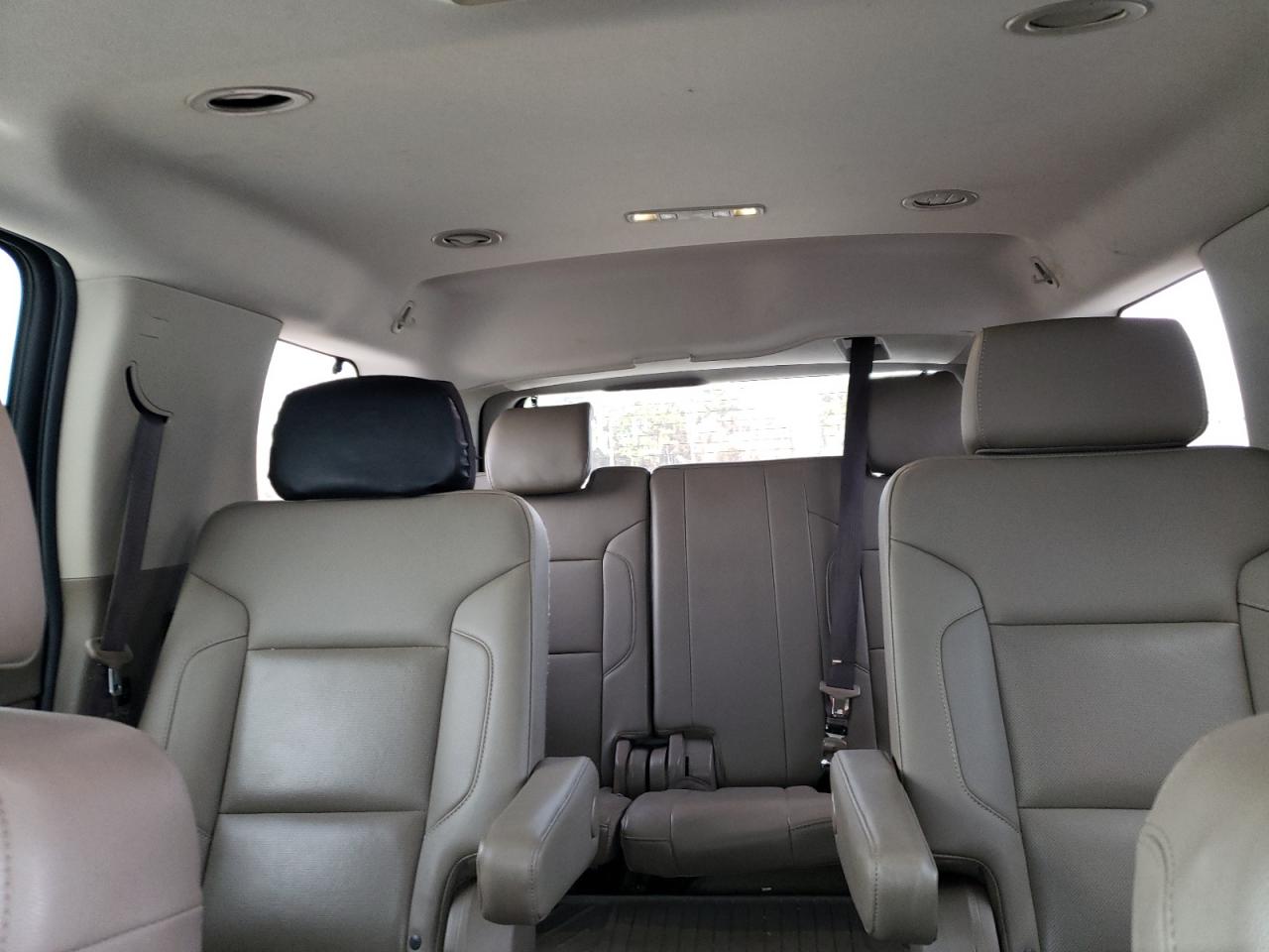2018 GMC Yukon - Image 10