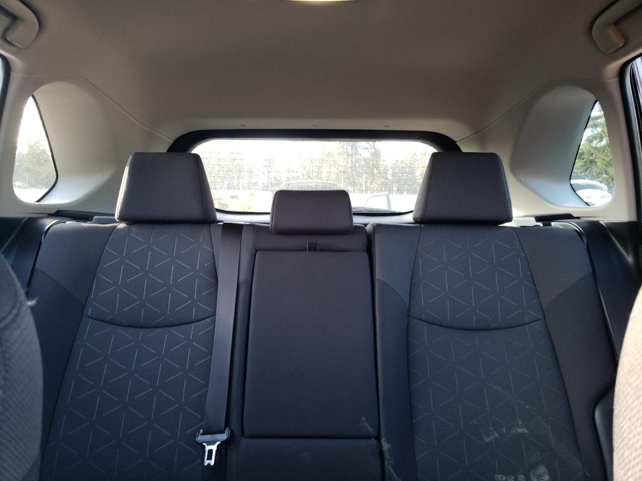 2023 Toyota RAV 4 - Image 10
