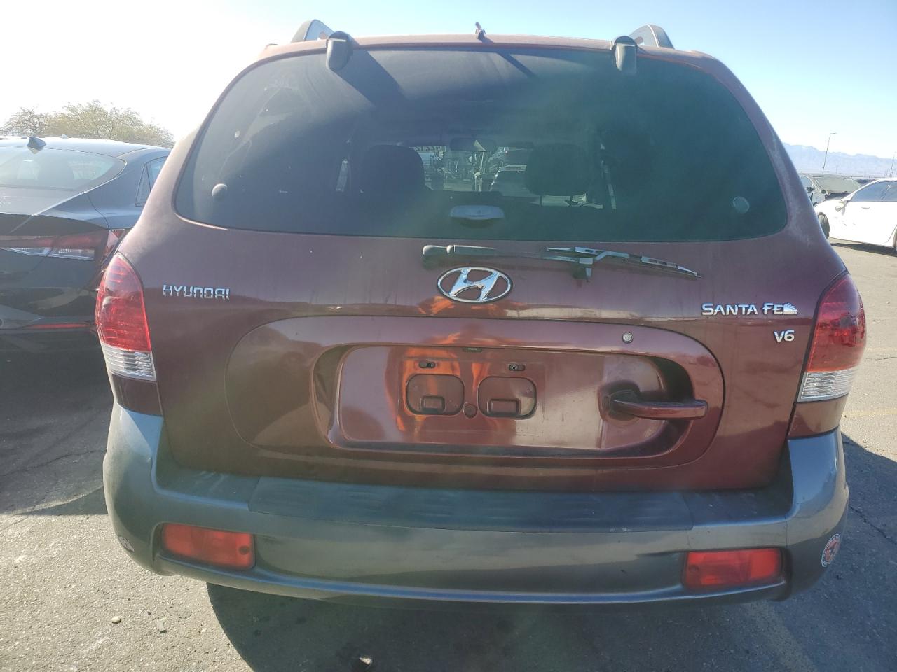 2005 Hyundai Santa Fe - Image 6
