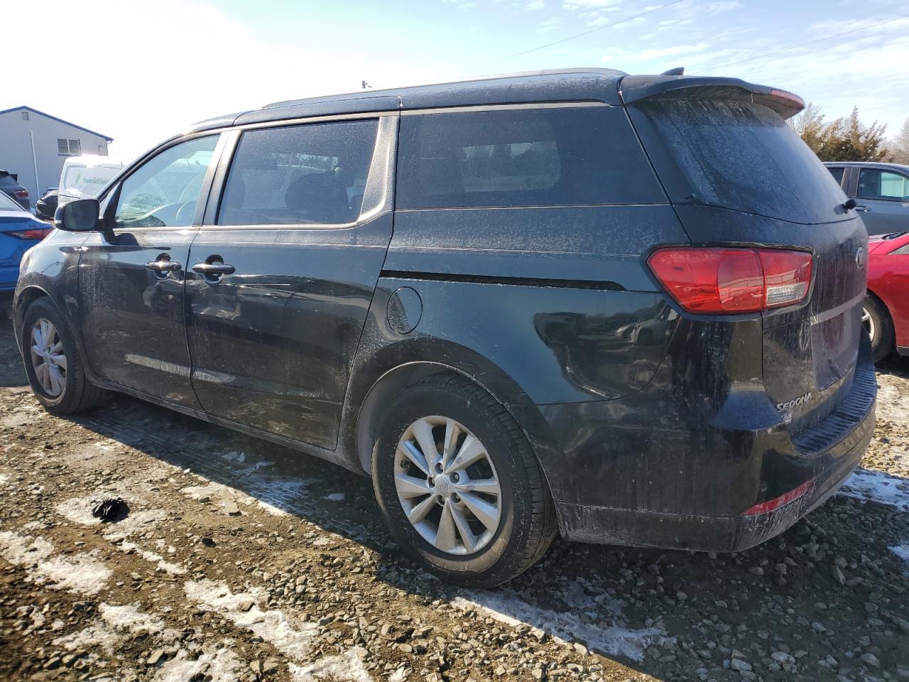 2016 Kia Sedona - Image 2