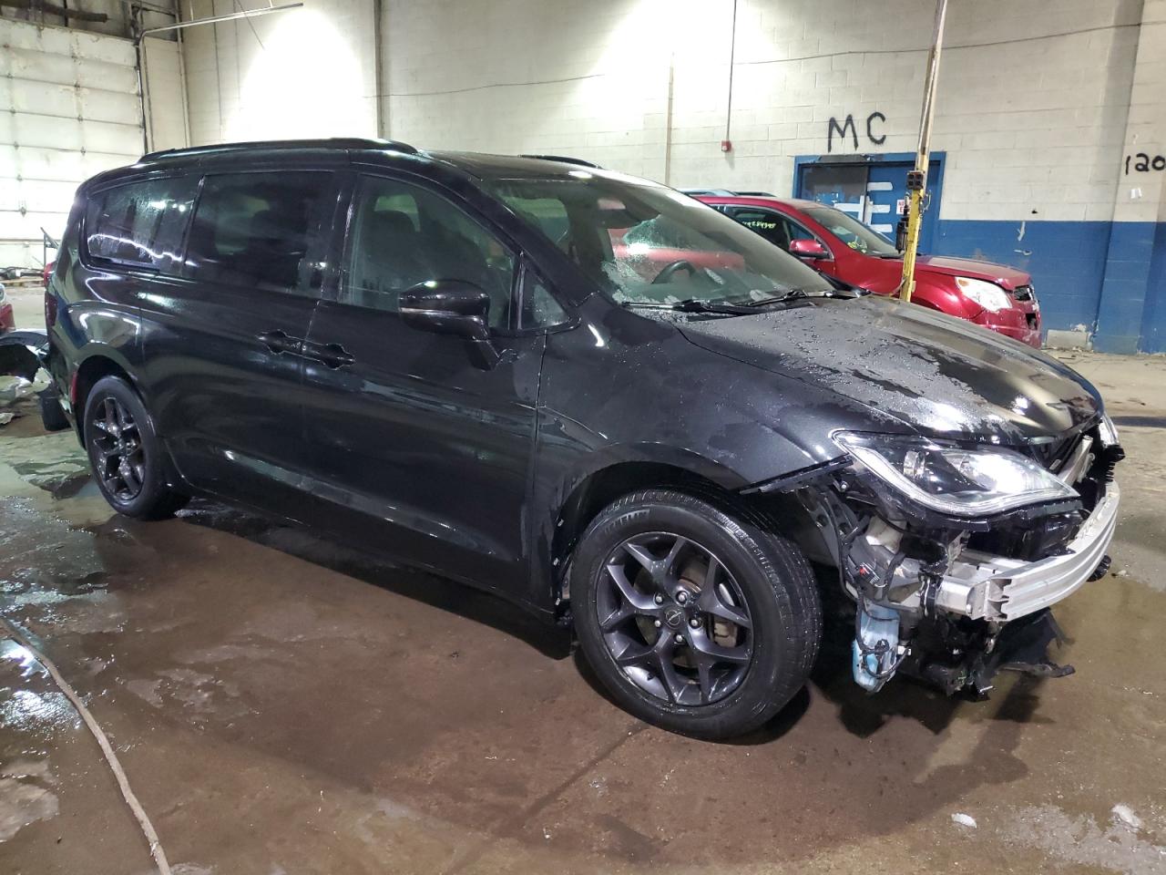 2019 Chrysler Pacifica - Image 4