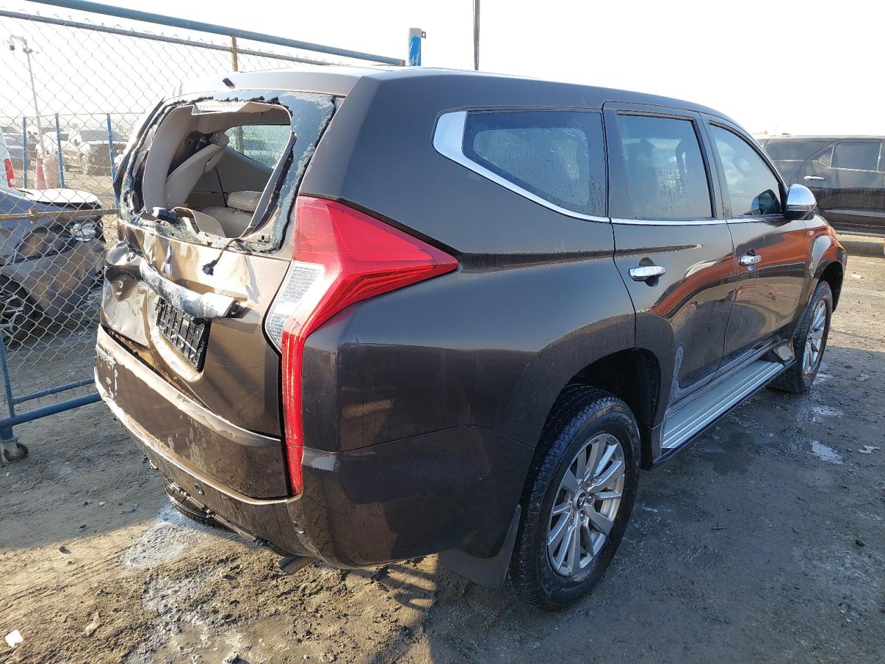 MMEMC21X6GH021542 - 2016 Mitsubishi MONTERO - #42269855