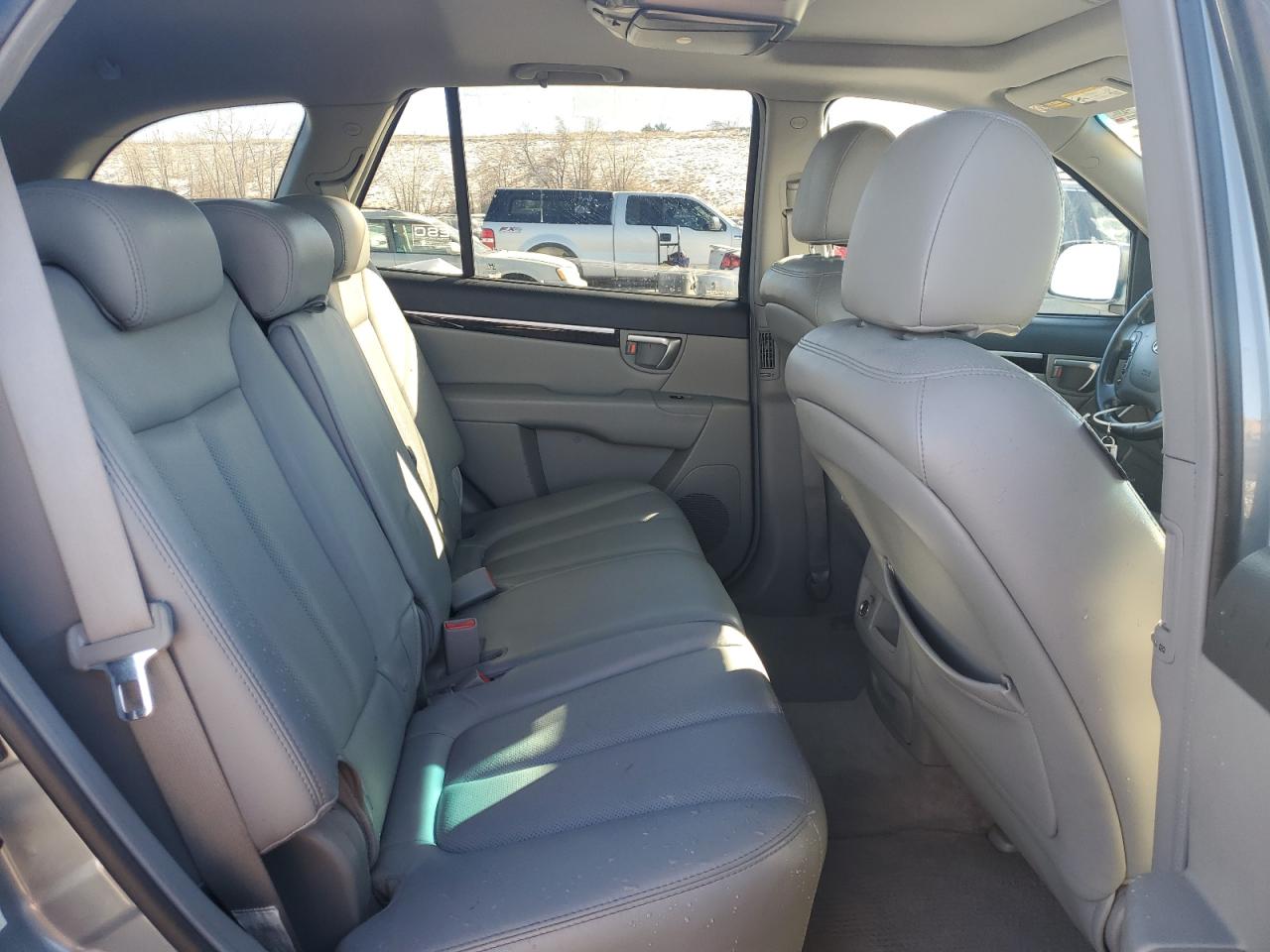 2007 Hyundai Santa Fe - Image 11