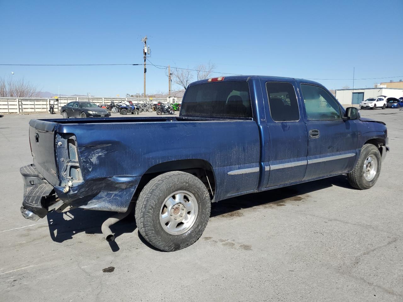 2002 GMC Sierra - Image 3