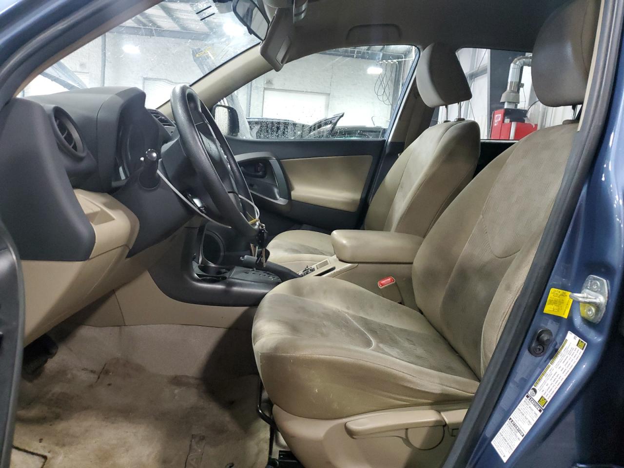 2012 Toyota RAV 4 - Image 7