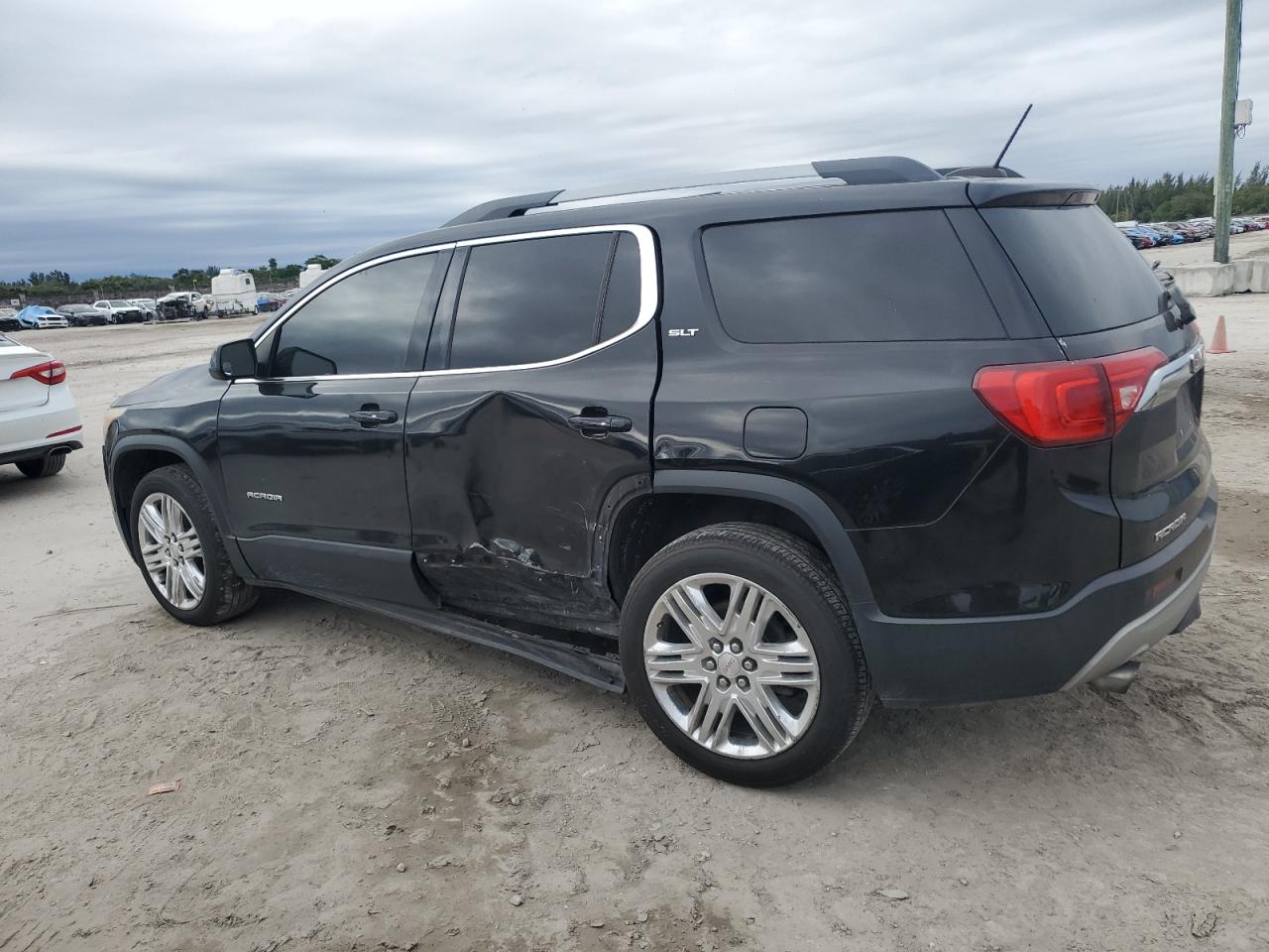 2017 GMC Acadia - Image 2
