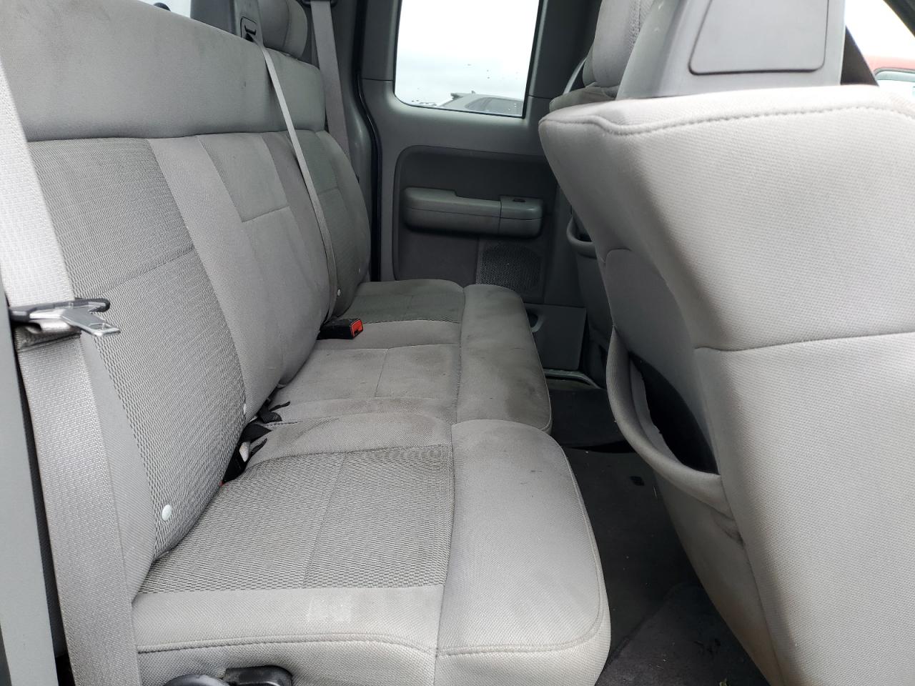2006 Ford F-150 - Image 10