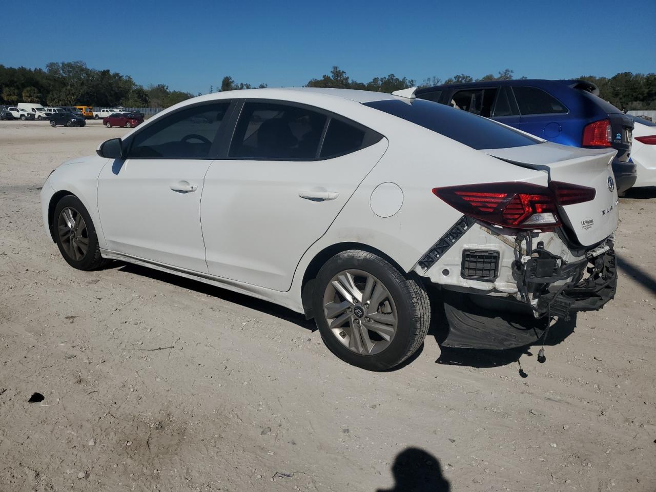 2019 Hyundai Elantra - Image 2