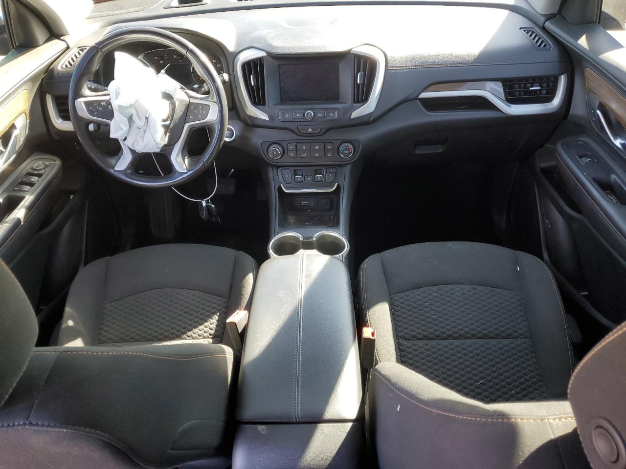 2020 GMC Terrain - Image 8