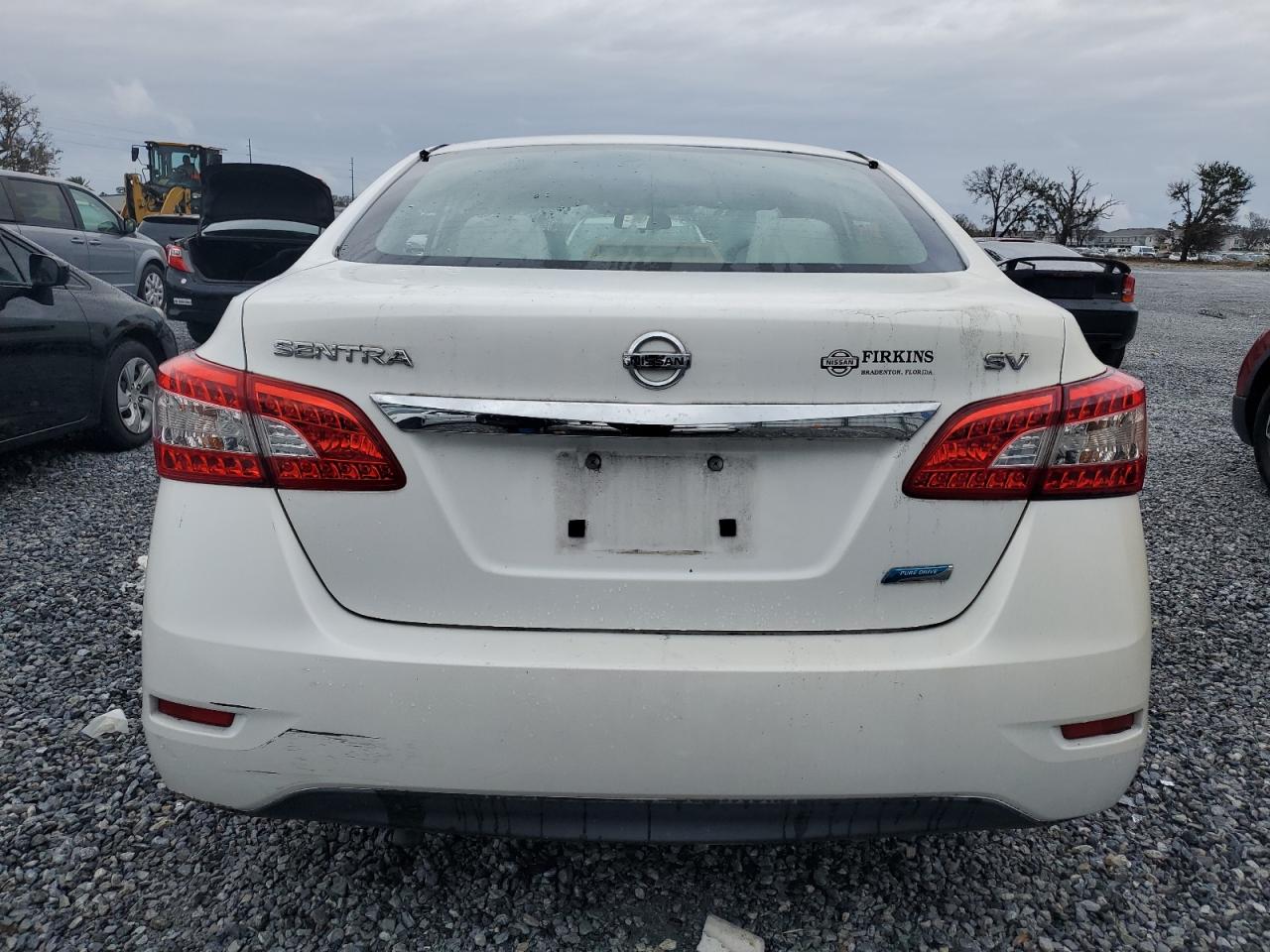 2013 Nissan Sentra - Image 6