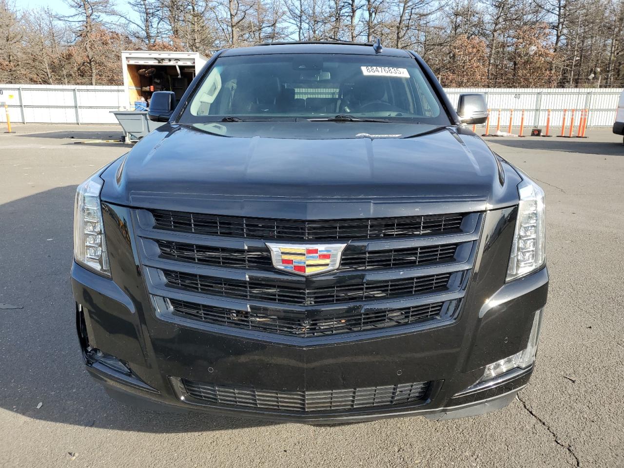 VIN 1GYS3BKJ0JR234955 2018 CADILLAC ESCALADE no.5