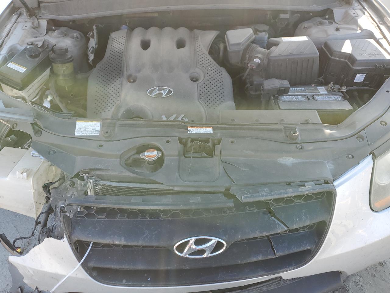2008 Hyundai Santa Fe - Image 12