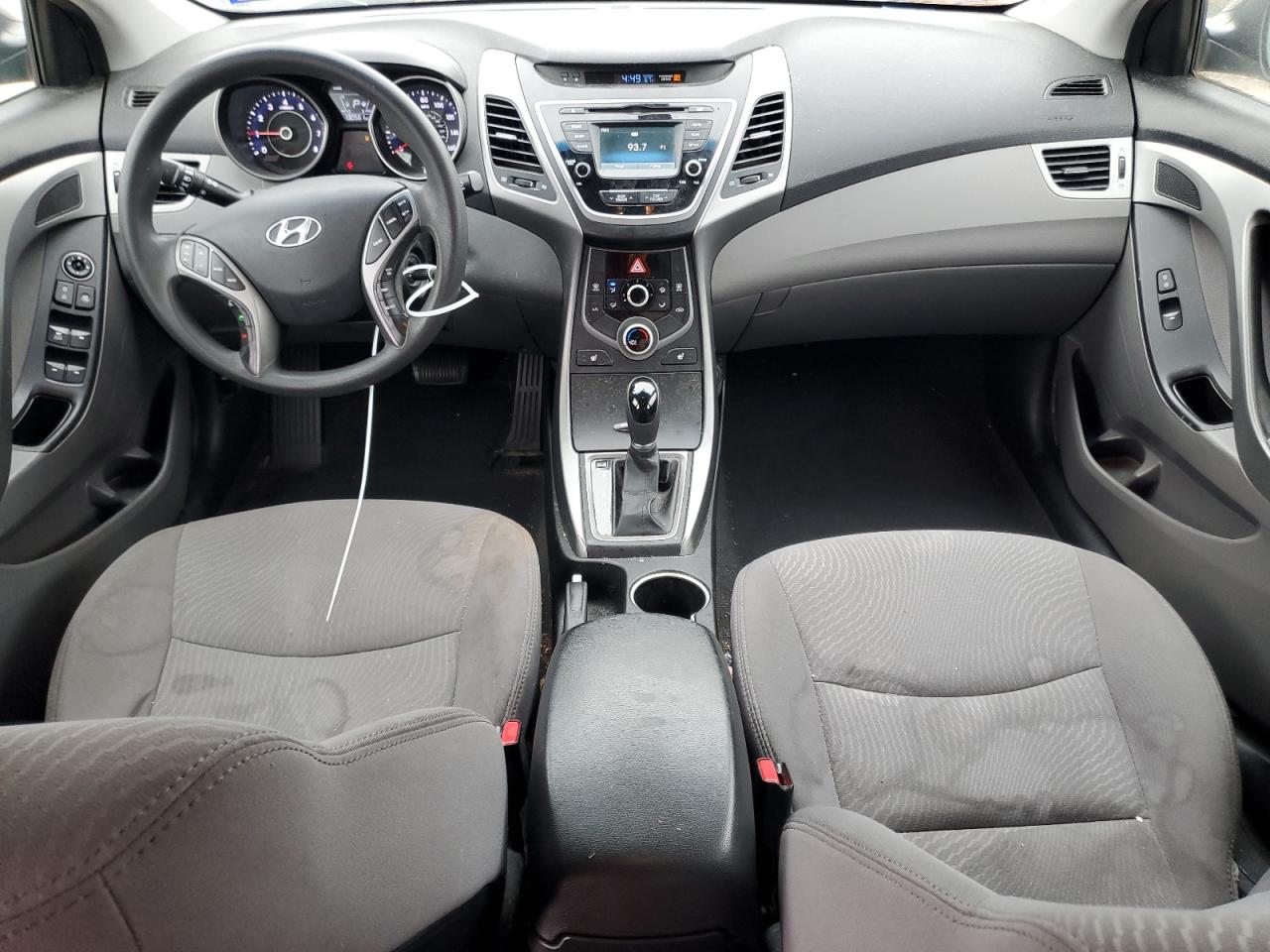 2014 Hyundai Elantra - Image 8