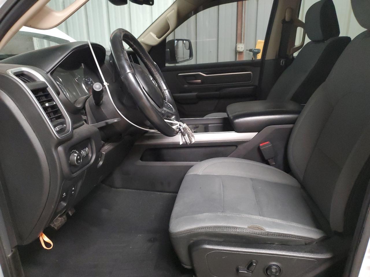 2019 RAM 1500 - Image 7