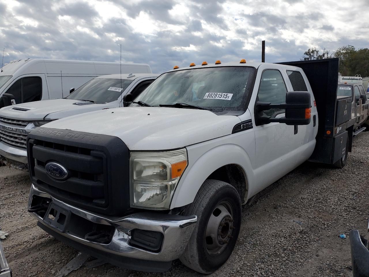 2016 Ford F350 - Image 2