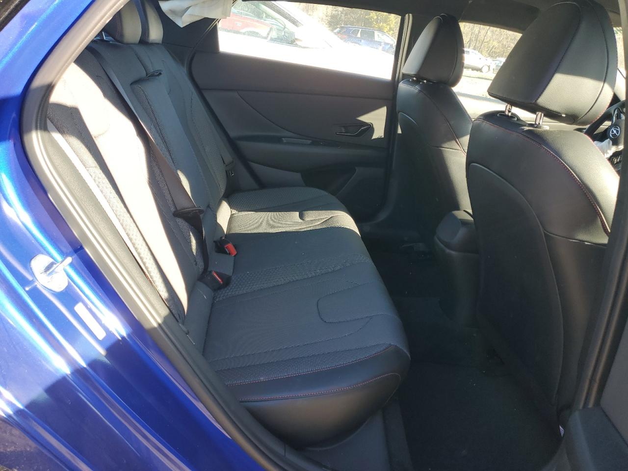 2023 Hyundai Elantra - Image 10