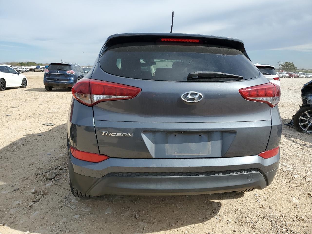 2016 Hyundai Tucson - Image 6