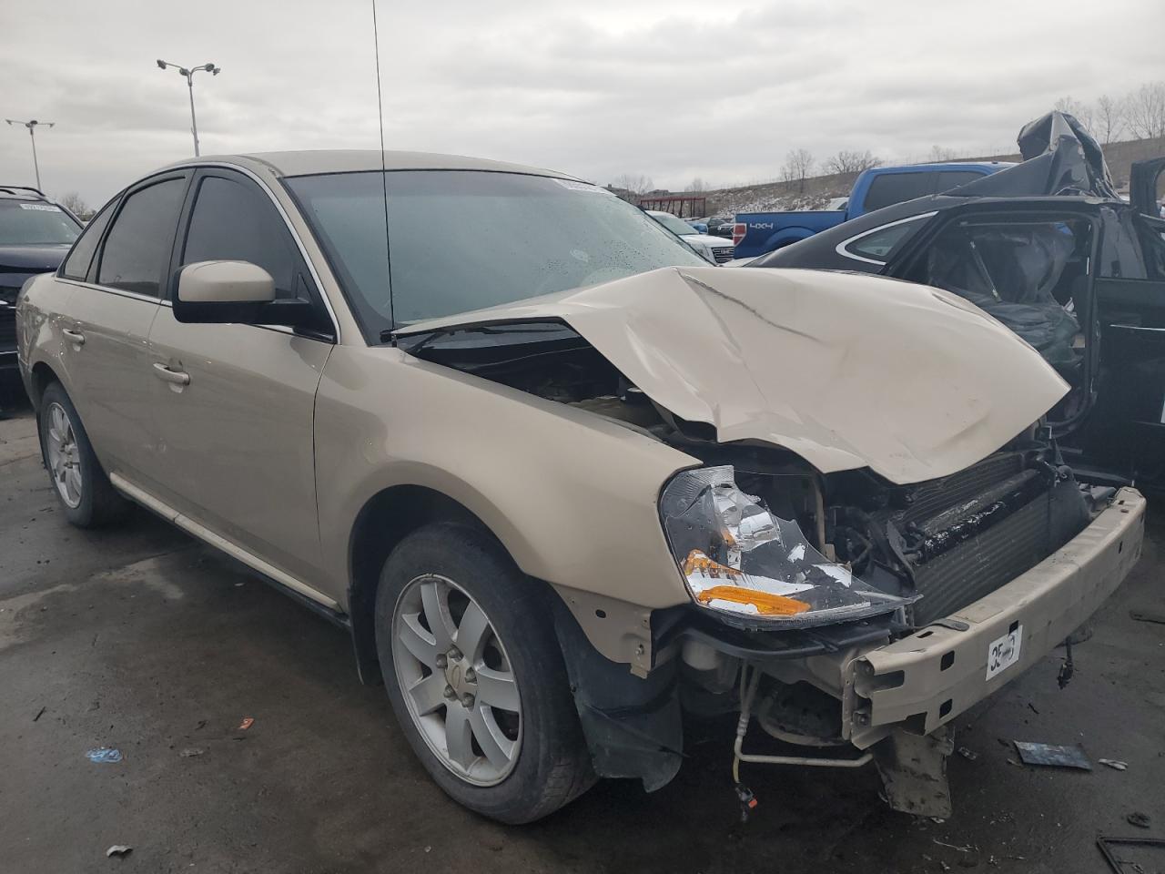2007 Ford Five Hundred - Image 4