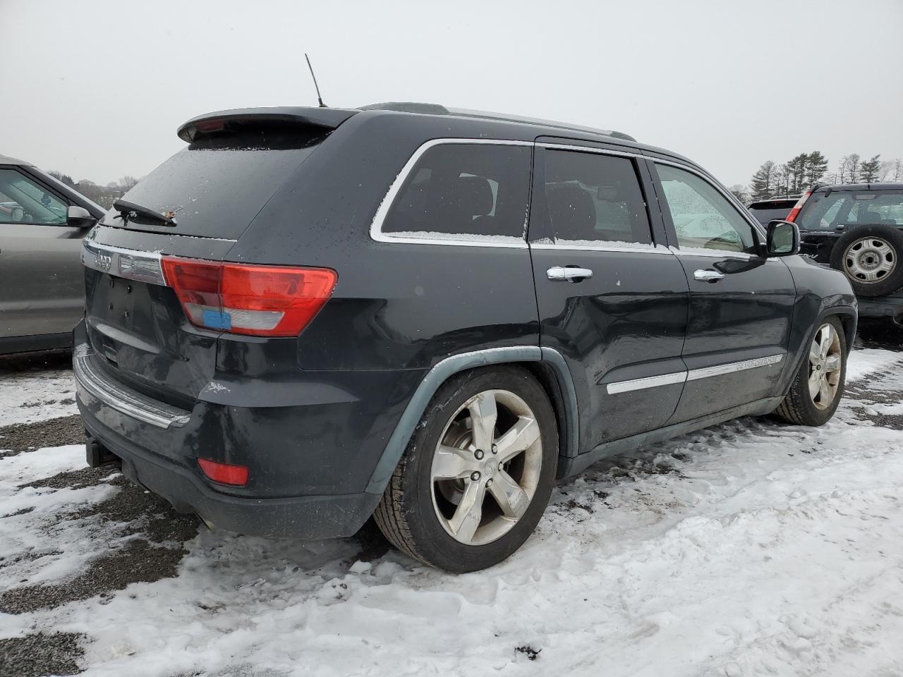 2011 Jeep Grand Cherokee - Image 3