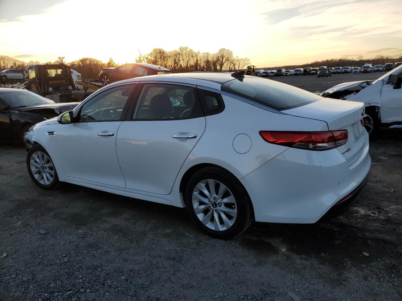 2017 Kia Optima - Image 2