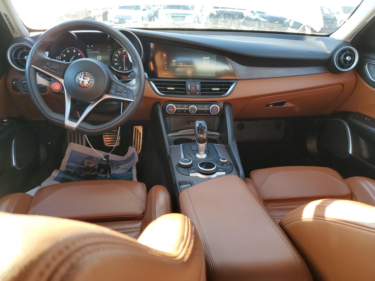 2017 Alfa Romeo Giulia - Image 8