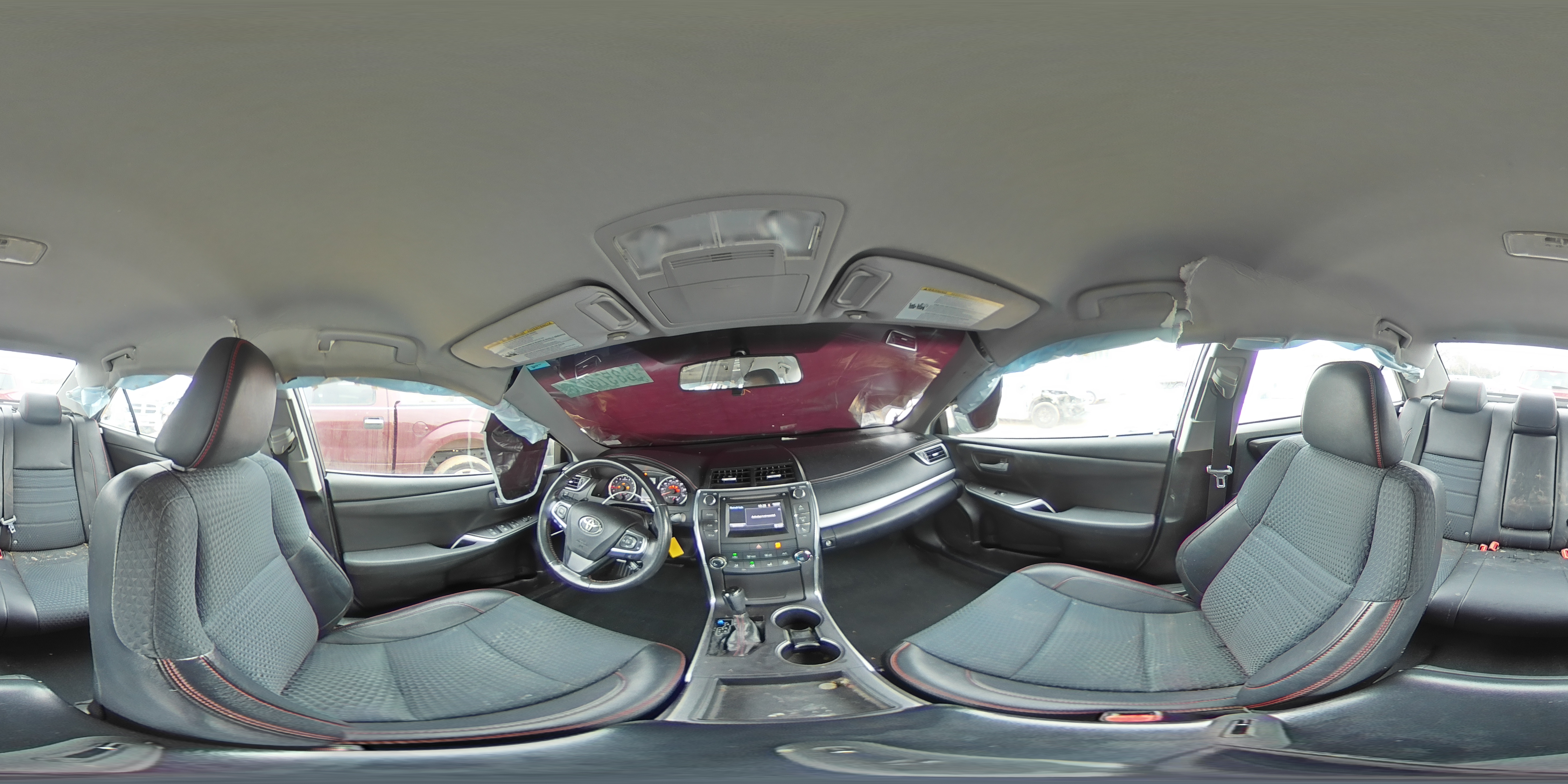 2015 Toyota Camry - Image 13