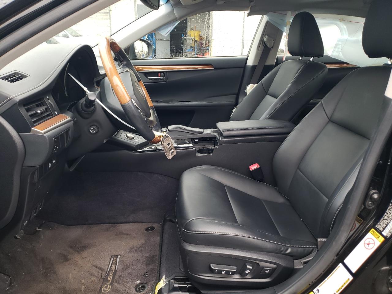 2013 Lexus ES - Image 7