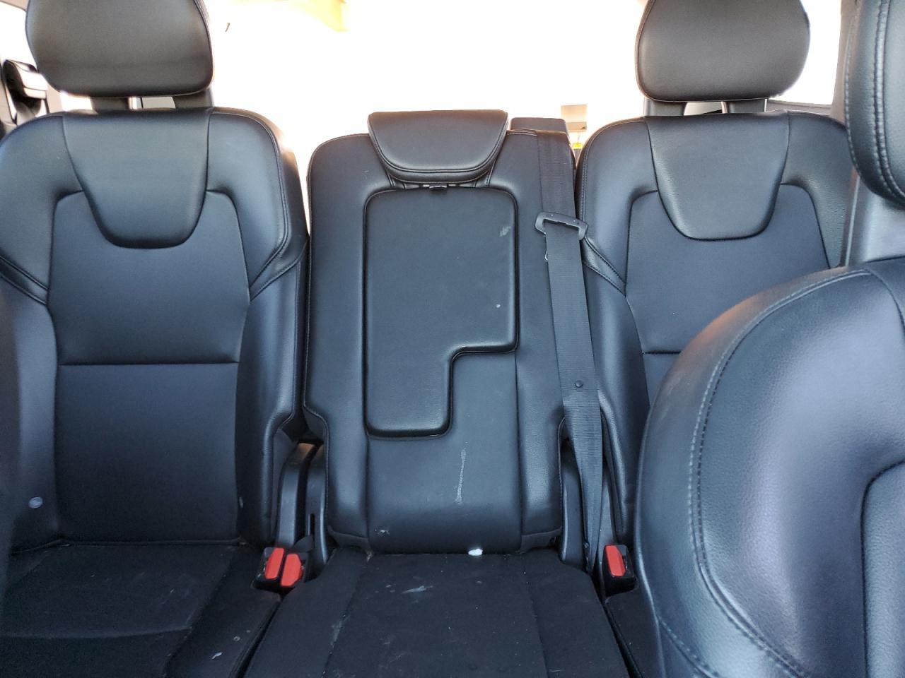 2017 Volvo XC90 - Image 10