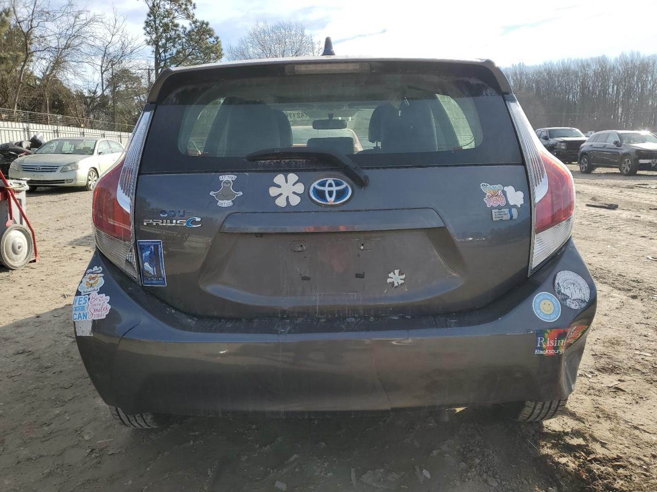 2015 Toyota Prius - Image 6