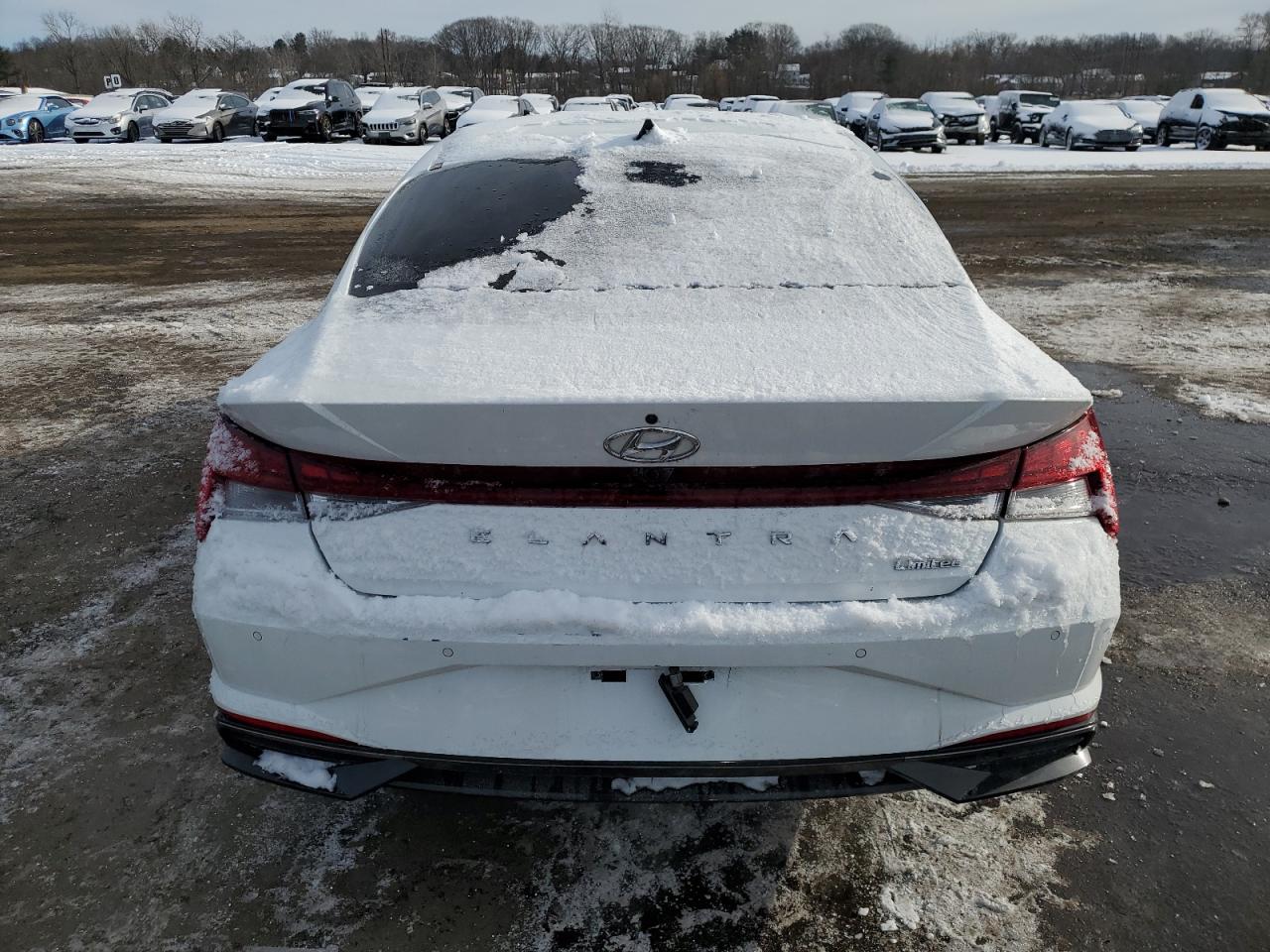 2021 Hyundai Elantra - Image 6