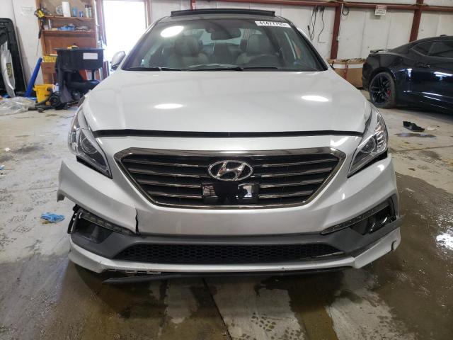  HYUNDAI SONATA 2015 Серебристый