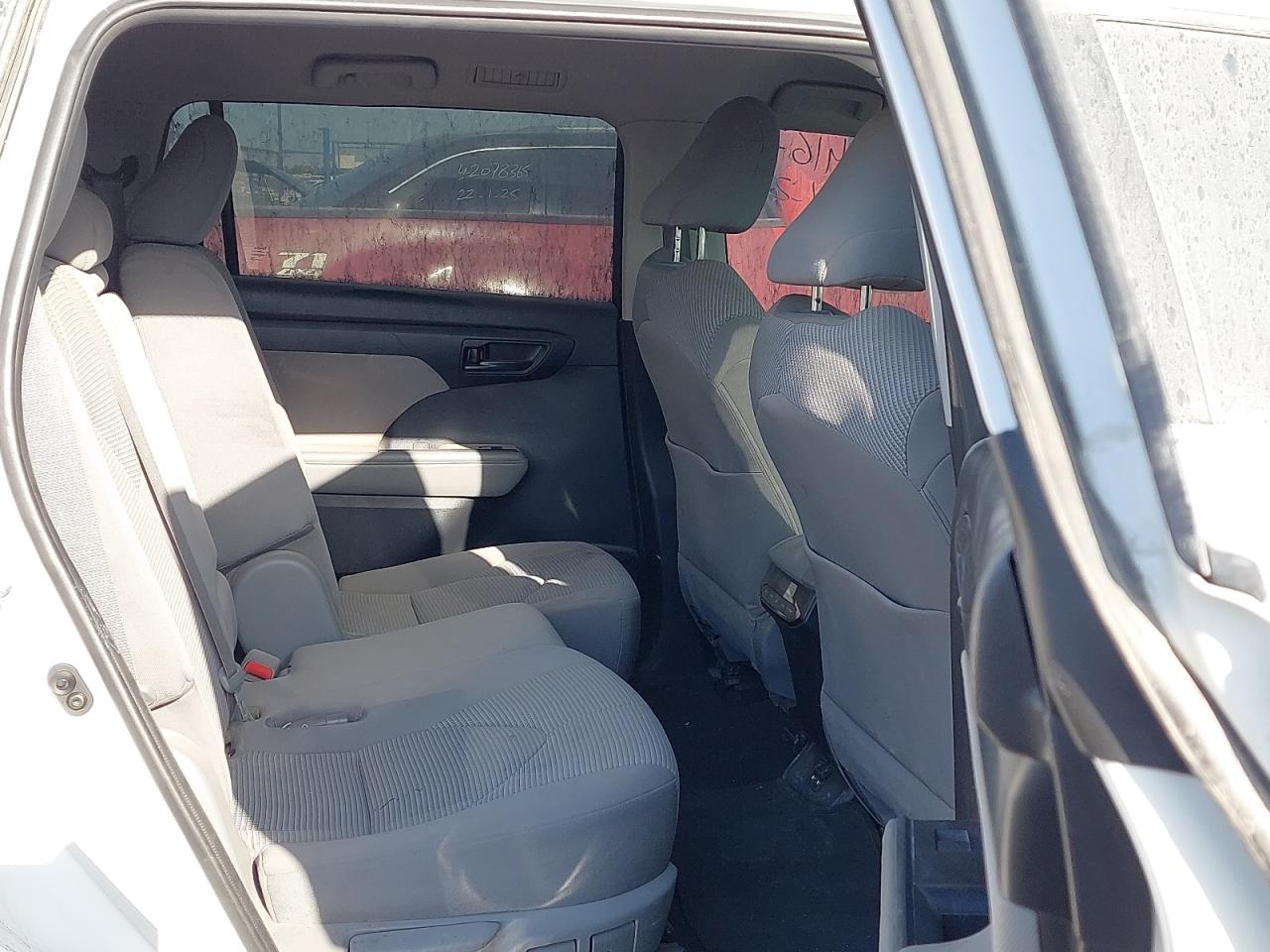 5TDLB3CH4LS013605 - 2020 Toyota Highlander Le - #41941675