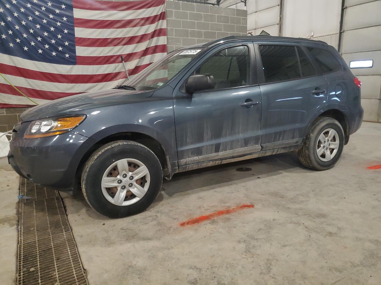2009 Hyundai Santa Fe - Image 1