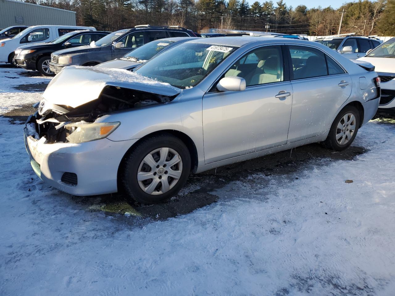 2010 Toyota Camry Base იყიდება Exeter-ში, RI - Front End