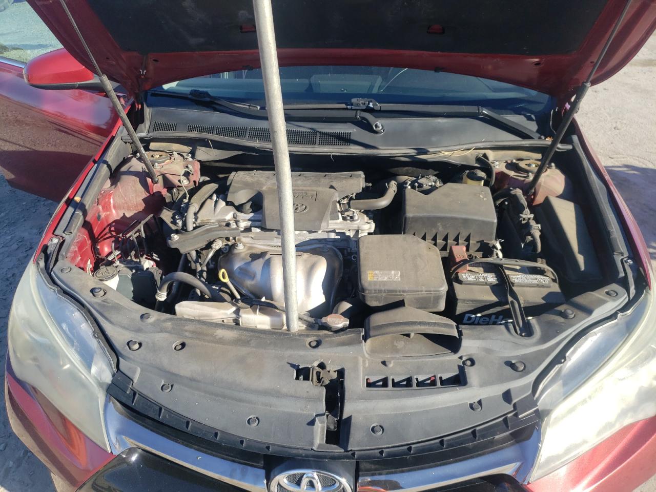 2016 Toyota Camry - Image 13