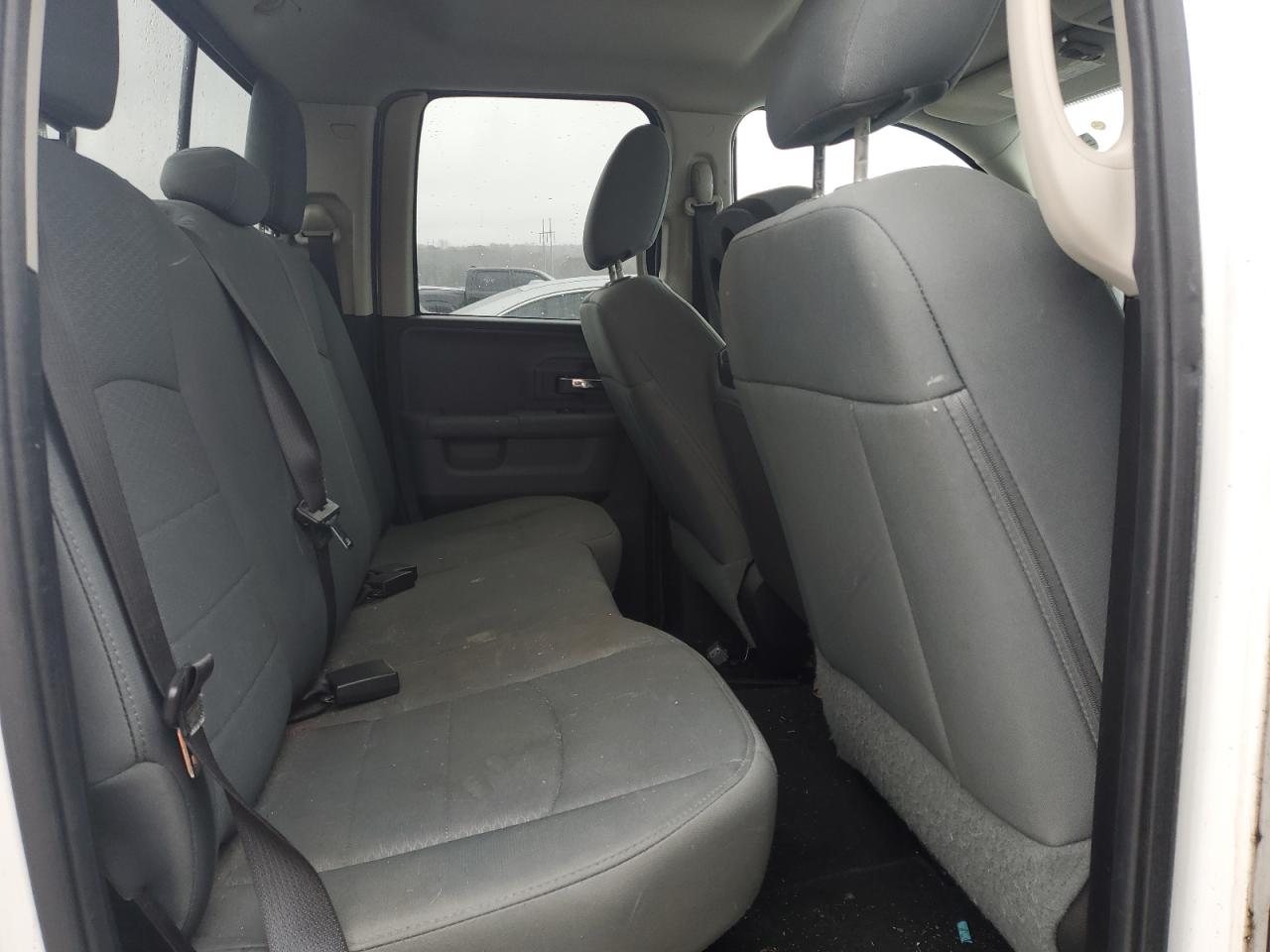 2015 RAM 1500 - Image 10