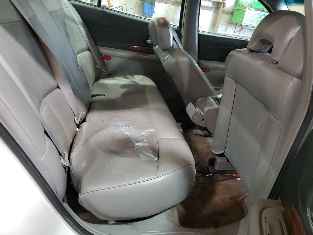 2004 Buick LeSabre - Image 10