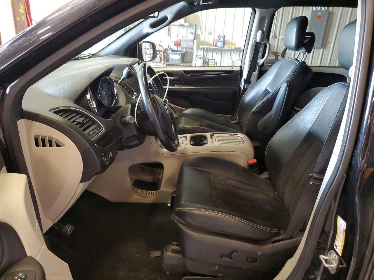2018 Dodge Caravan - Image 7
