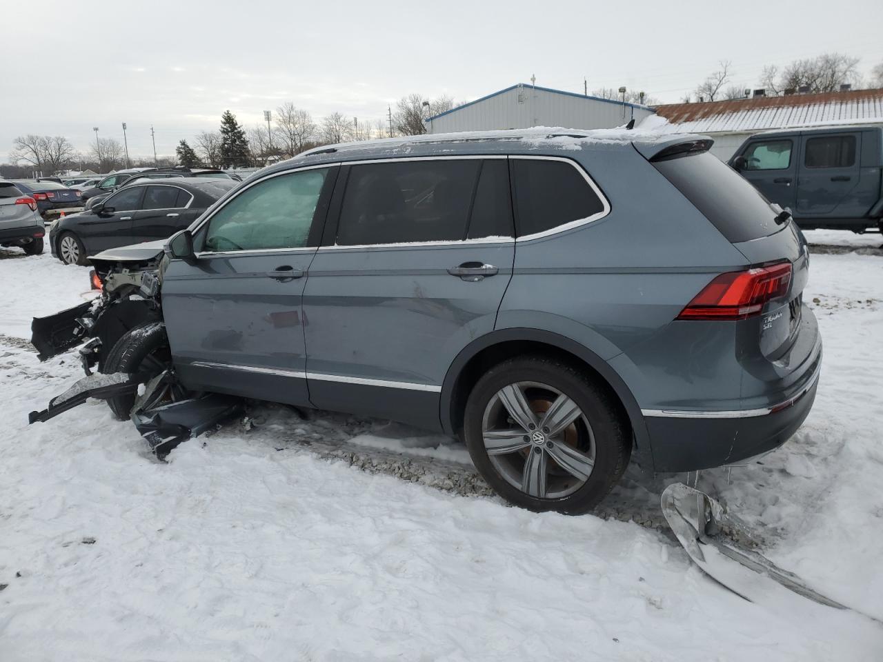 3VV2B7AX3LM076046 2020 VOLKSWAGEN TIGUAN - Image 2