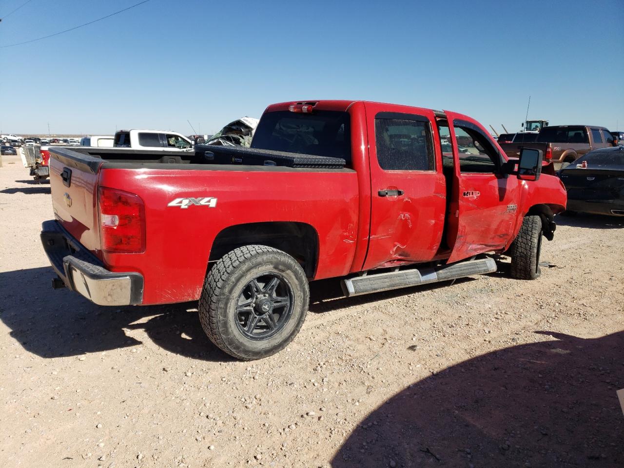 2013 Chevrolet Silverado - Image 3