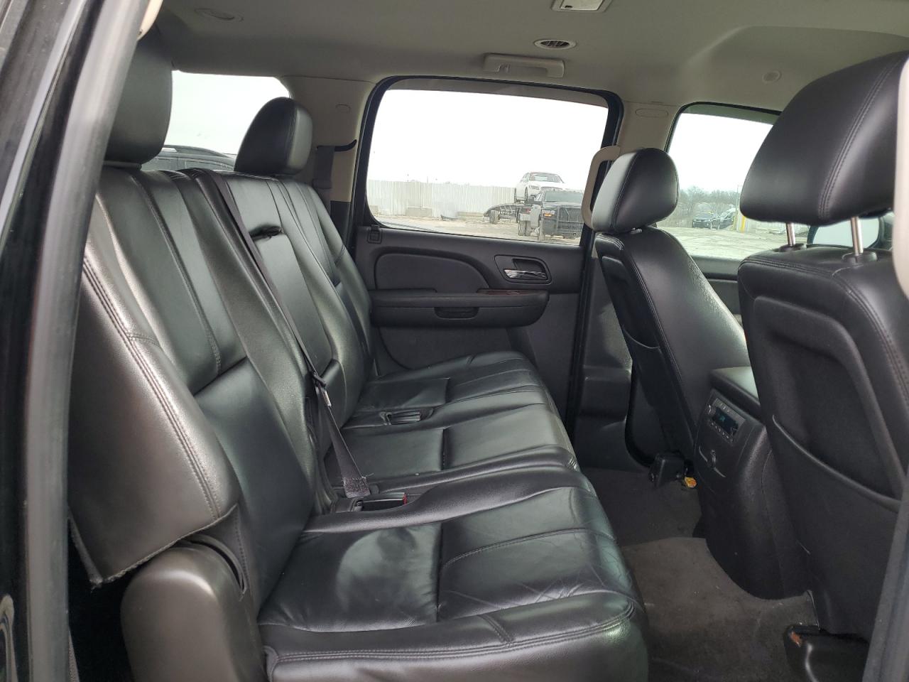 2014 GMC Yukon - Image 11
