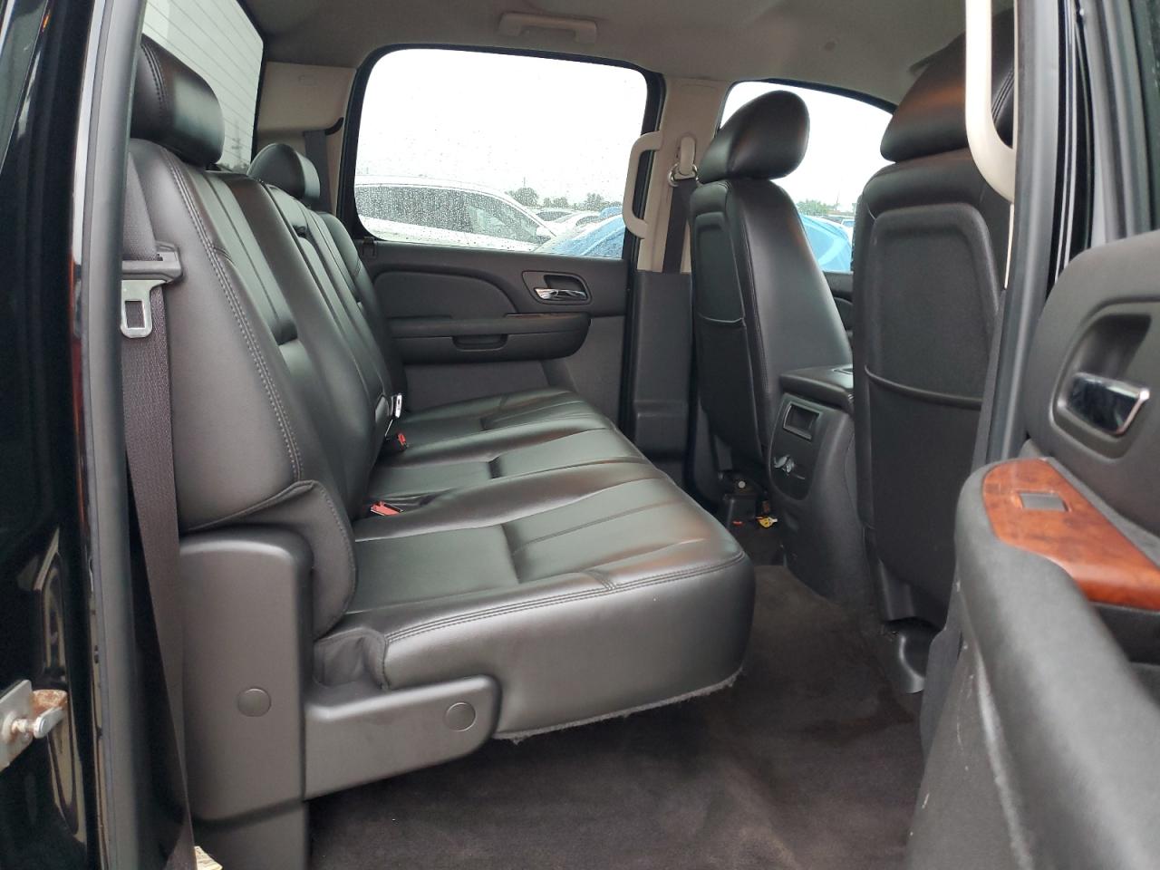 2010 Chevrolet Silverado - Image 10