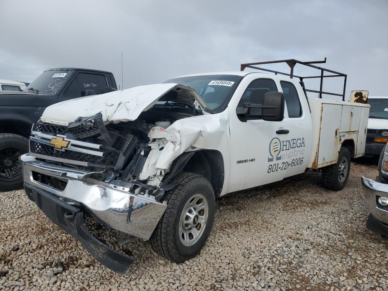 2011 Chevrolet Silverado - Image 1