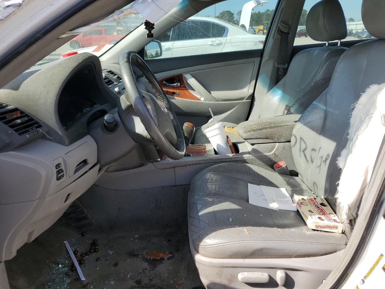 2011 Toyota Camry - Image 7