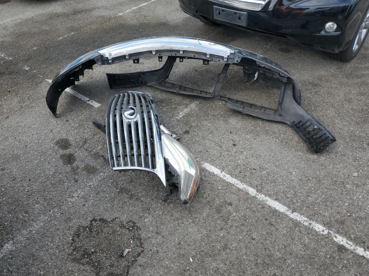 2012 Infiniti QX56 - Image 13